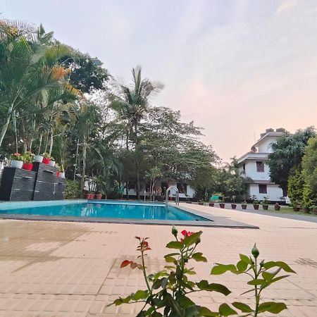 Three Roots Holiday Home Resort Sultan Bathery Exterior foto