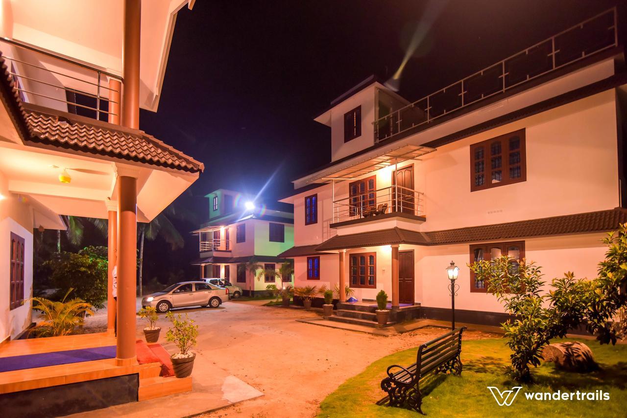 Three Roots Holiday Home Resort Sultan Bathery Exterior foto