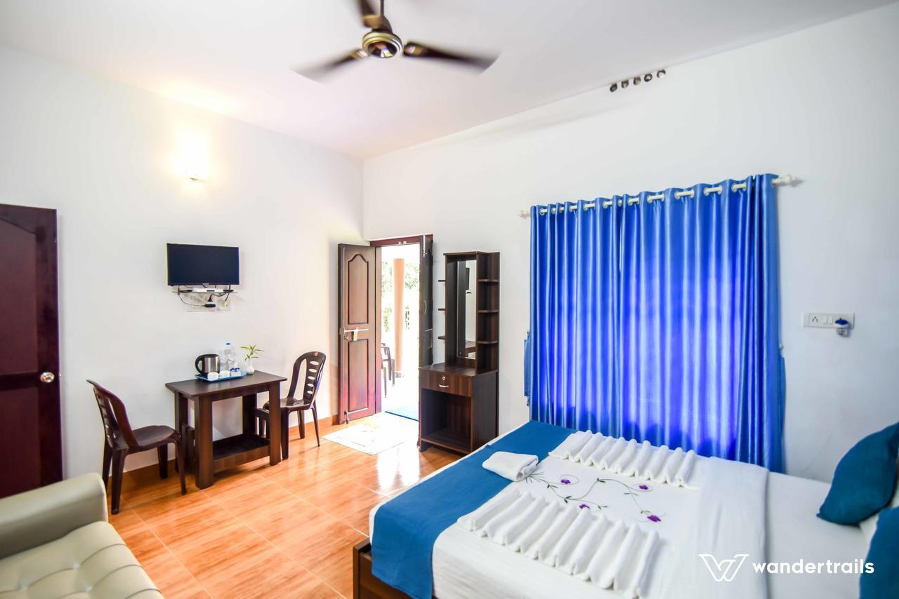 Three Roots Holiday Home Resort Sultan Bathery Exterior foto